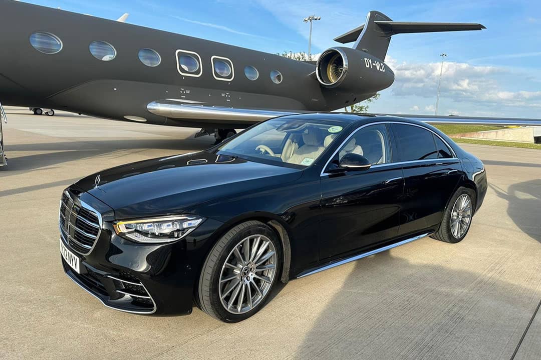 Platinum Cars - Luxury Chauffeur Service image 4